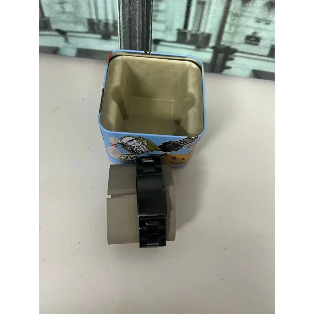 Fossil this brand
